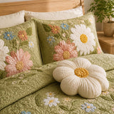 H.PAI Daisy Floral Quilted 3-Piece Bedding Set